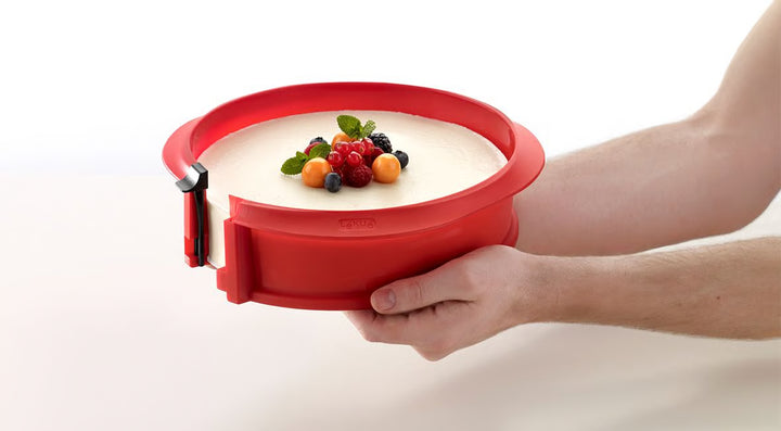 Lékué Platinum Silicone Springform Cake Mold with Ceramic Plate